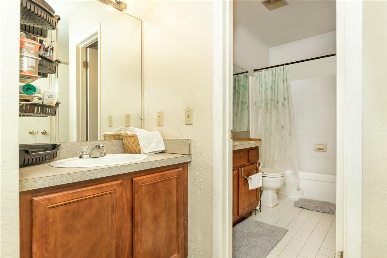 24684 Cashmere Court UNIT&nbsp;136, Southfield, MI, 48033-4867