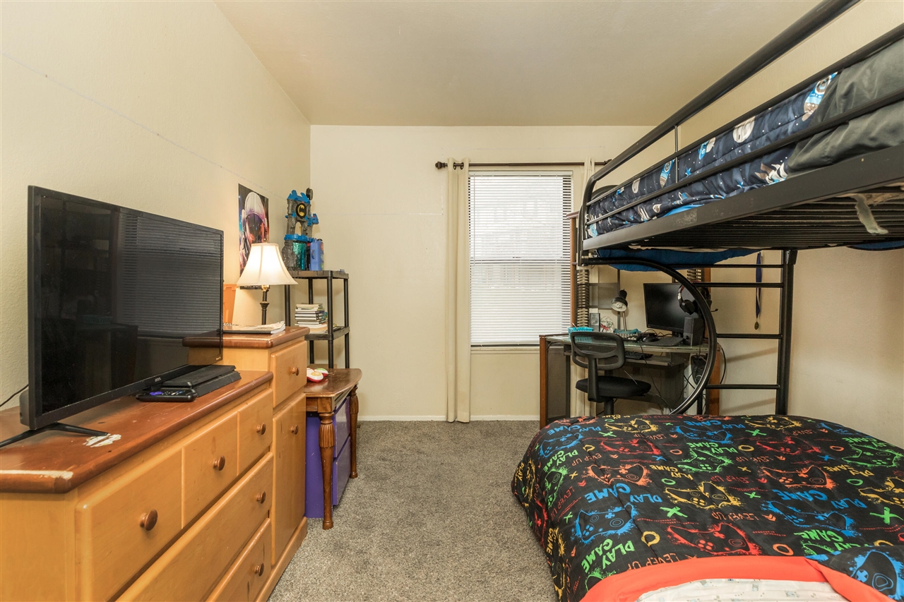 24684 Cashmere Court UNIT&nbsp;136, Southfield, MI, 48033-4867