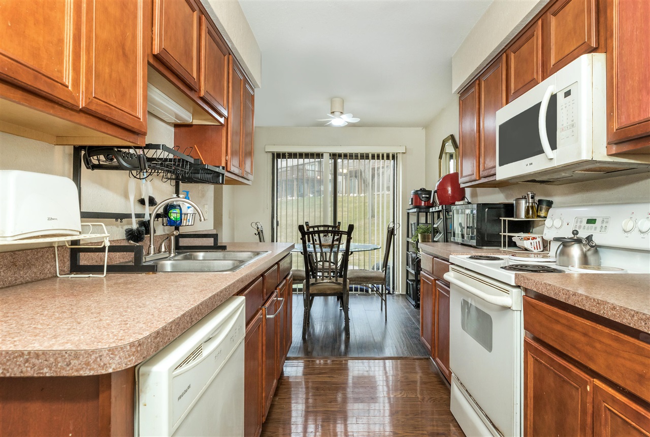 24684 Cashmere Court UNIT&nbsp;136, Southfield, MI, 48033-4867