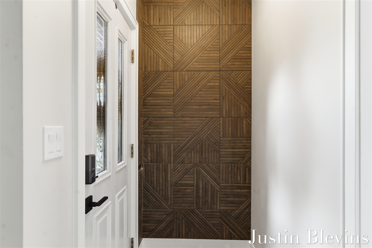 154 N Parklane Drive, Grand Rapids, MI, 49505