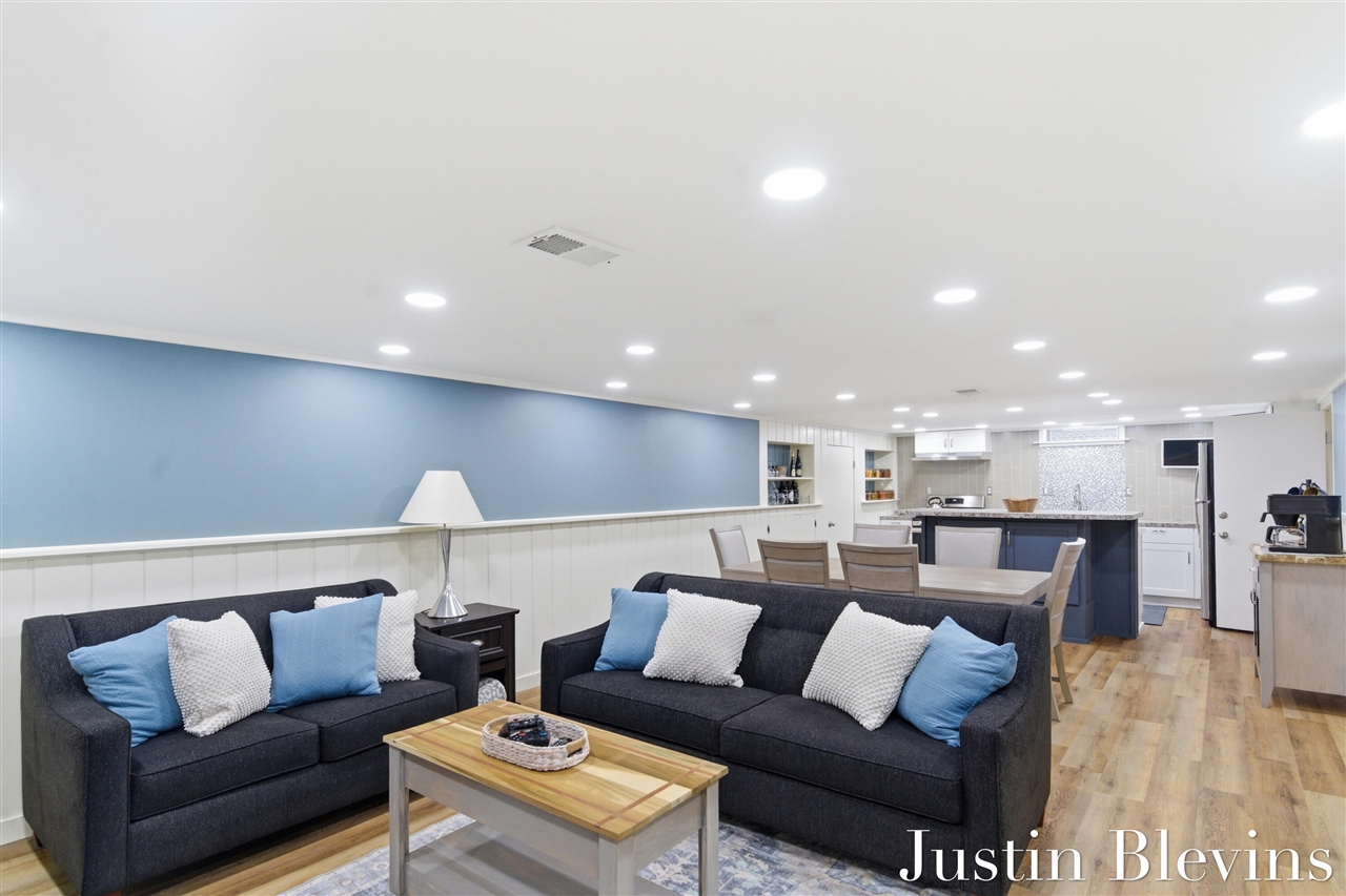 154 N Parklane Drive, Grand Rapids, MI, 49505