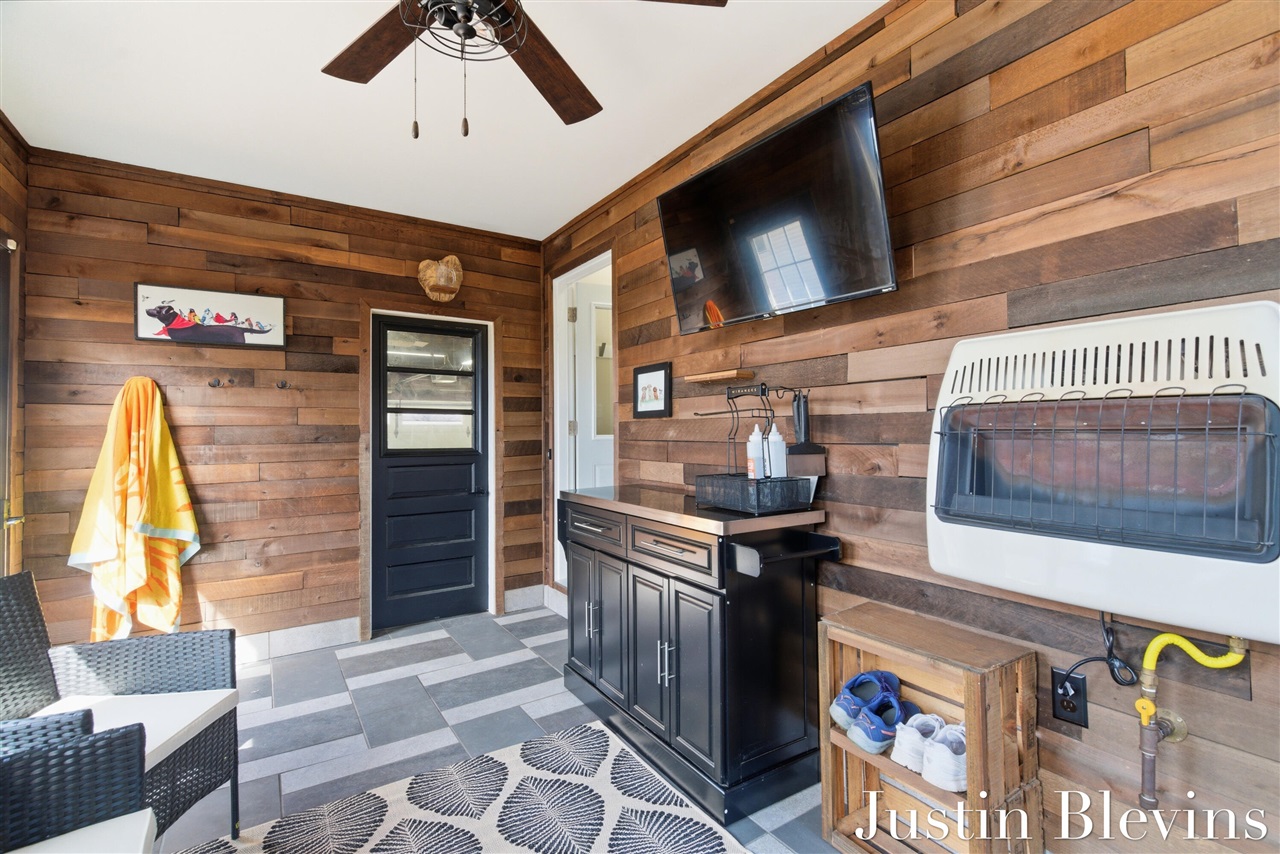 154 N Parklane Drive, Grand Rapids, MI, 49505