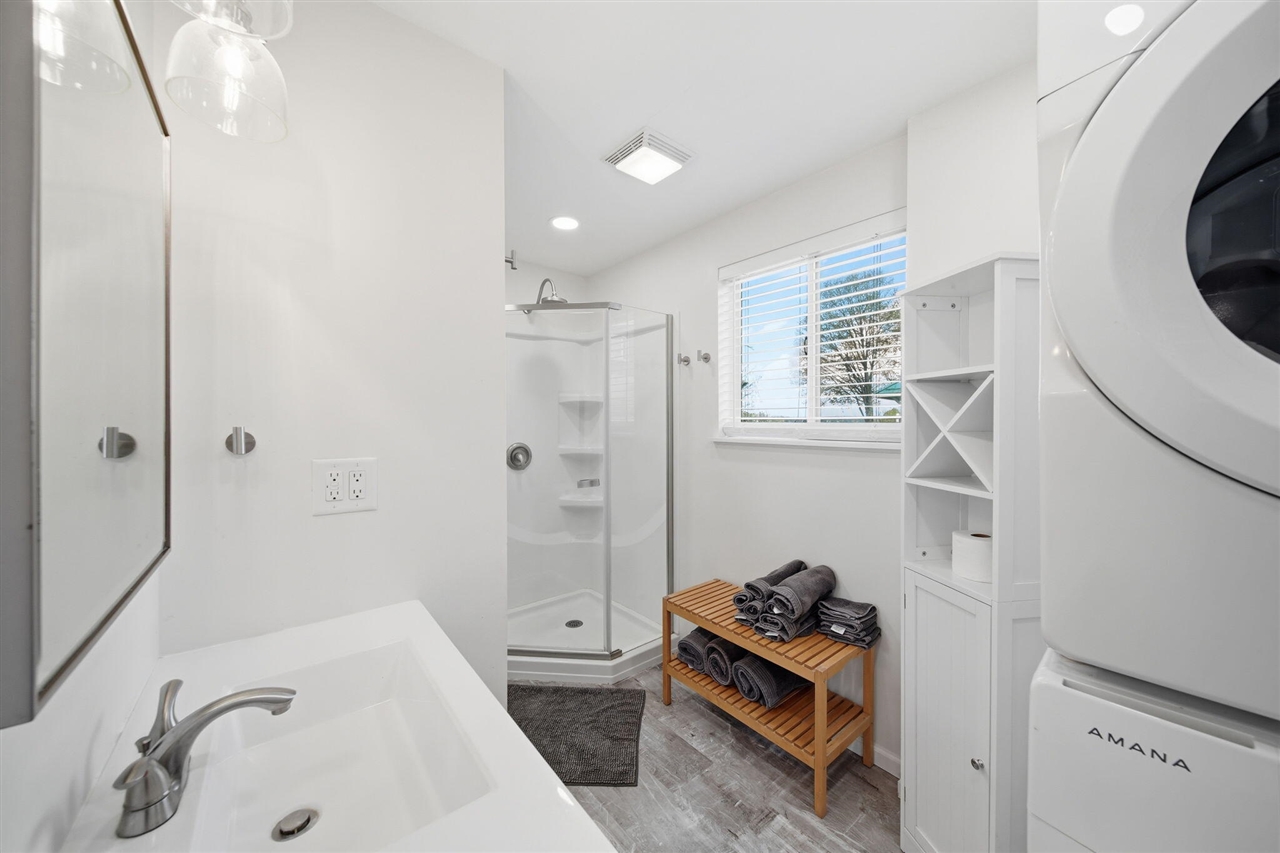 425 Oakwood Avenue, Clarklake, MI, 49234-9758