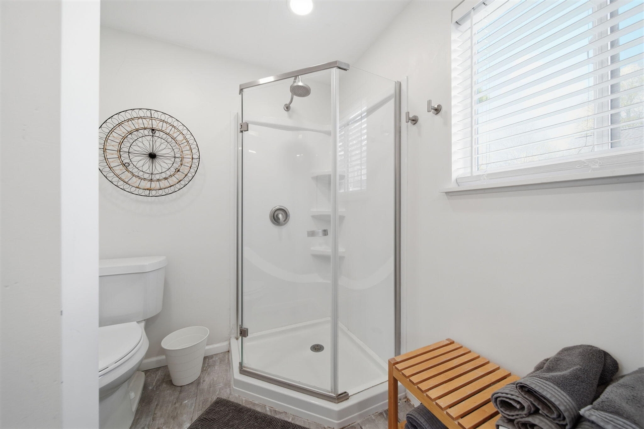 425 Oakwood Avenue, Clarklake, MI, 49234-9758