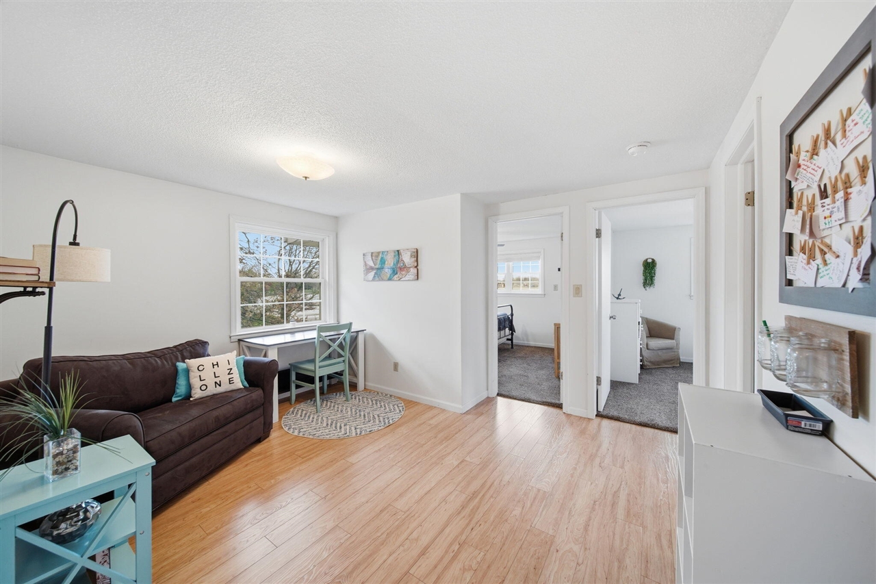 425 Oakwood Avenue, Clarklake, MI, 49234-9758