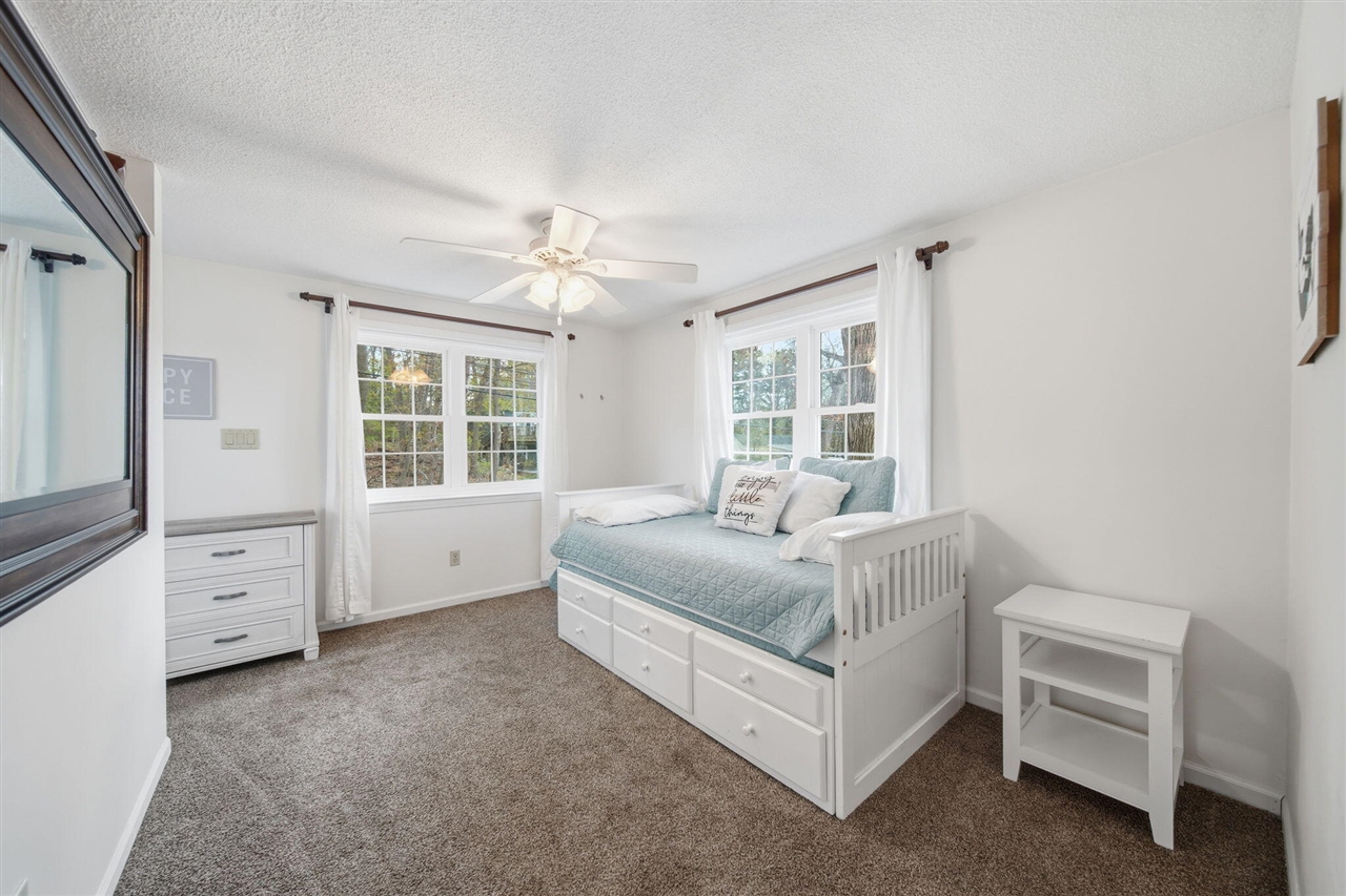 425 Oakwood Avenue, Clarklake, MI, 49234-9758