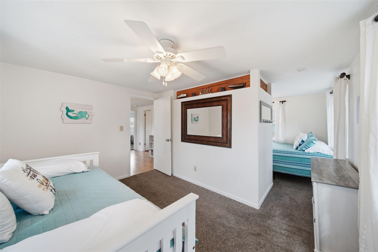 425 Oakwood Avenue, Clarklake, MI, 49234-9758