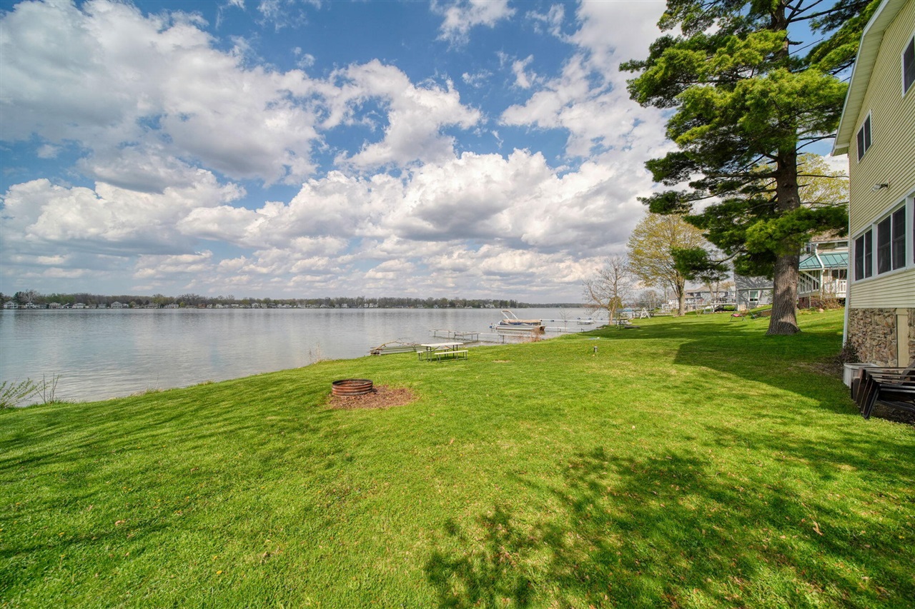 425 Oakwood Avenue, Clarklake, MI, 49234-9758