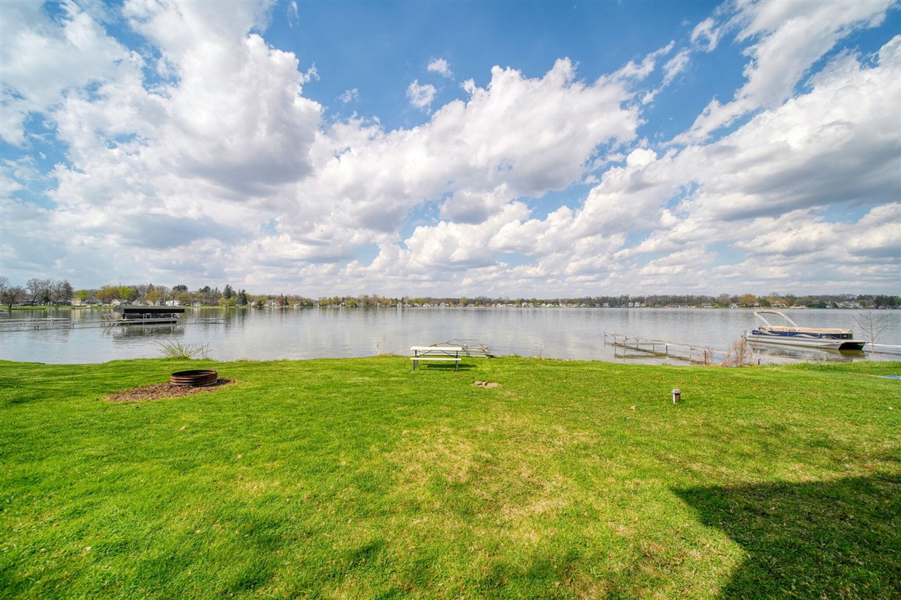425 Oakwood Avenue, Clarklake, MI, 49234-9758