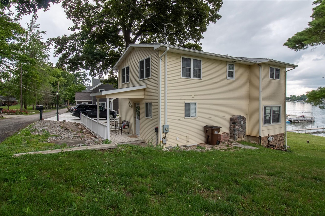 425 Oakwood Avenue, Clarklake, MI, 49234-9758