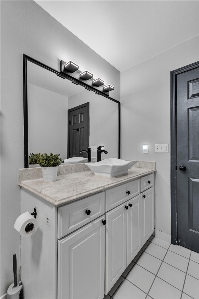 1730 Grove Road UNIT&nbsp;B-307, Ypsilanti, MI, 48198-6652