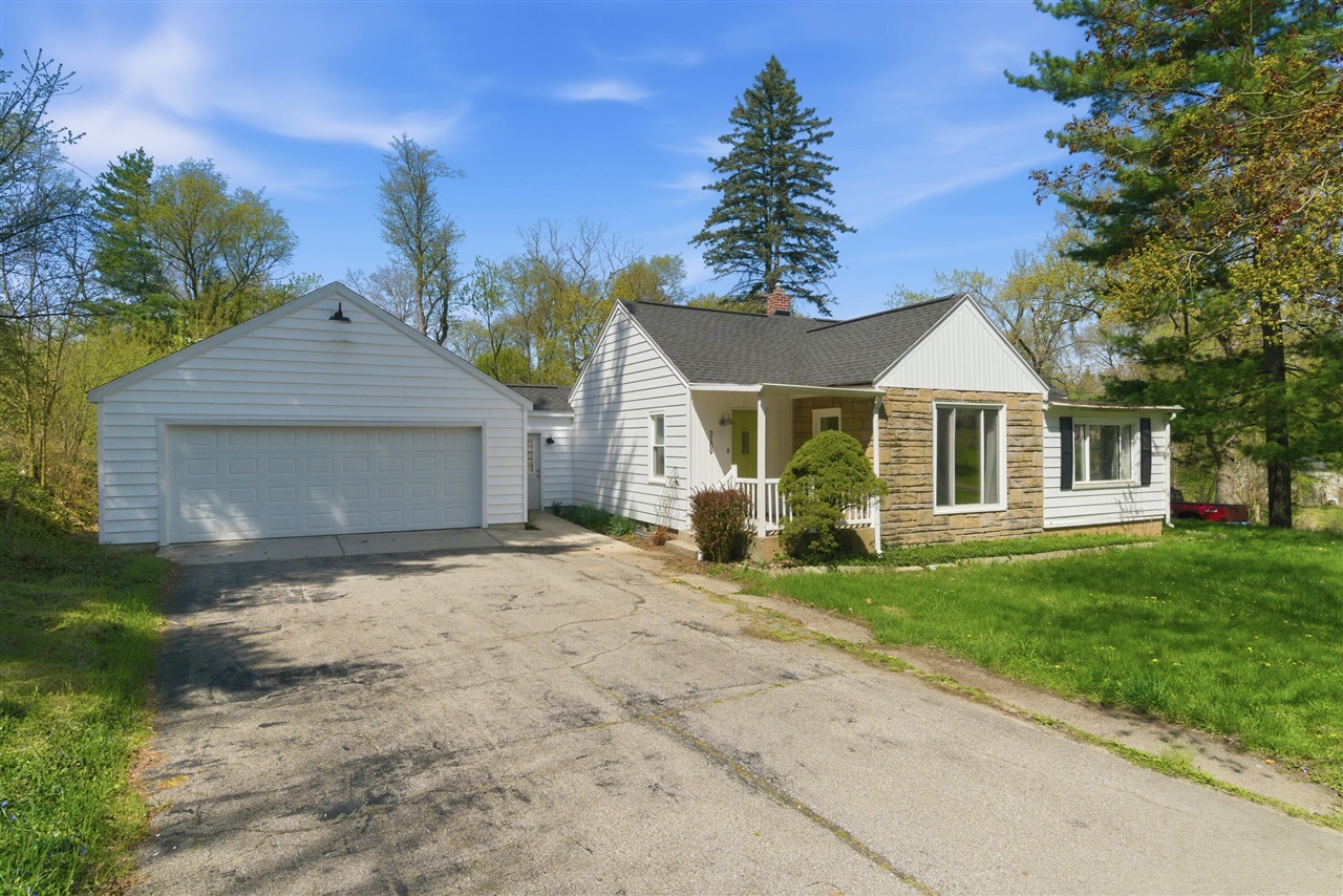 3109 Courtlandt Avenue, Kalamazoo, MI, 49004