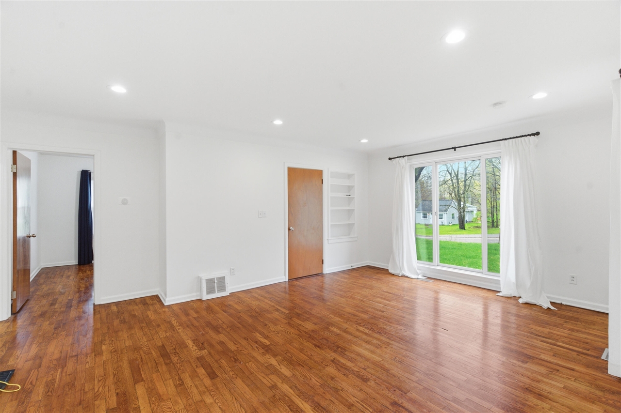 3109 Courtlandt Avenue, Kalamazoo, MI, 49004