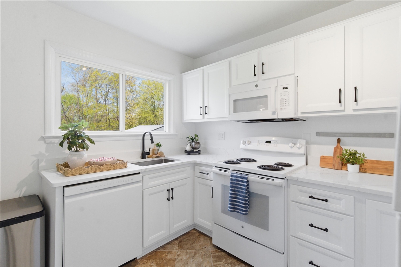 3109 Courtlandt Avenue, Kalamazoo, MI, 49004