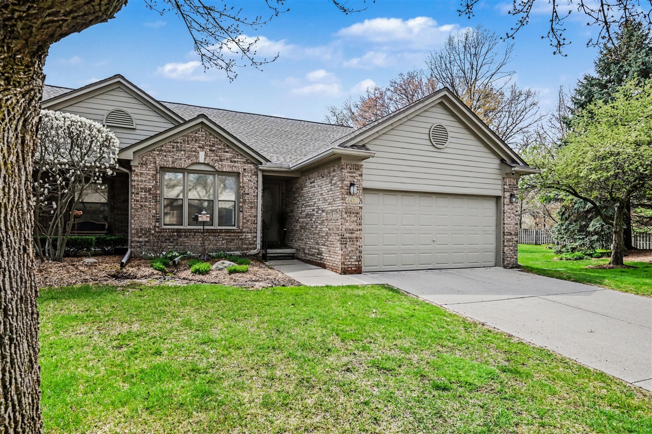 4426 Glenoaks Court, Warren, MI, 48092-4196