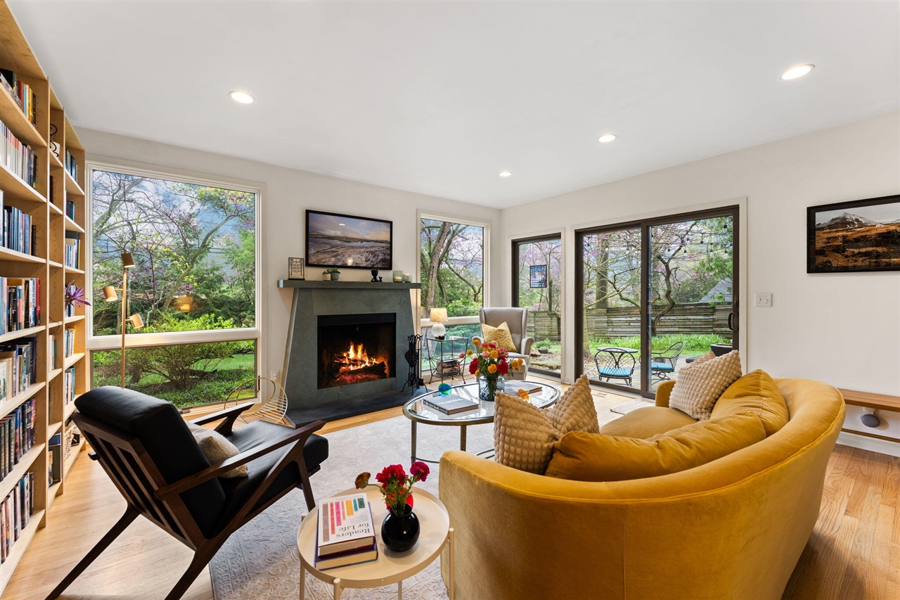 1214 Pomona Road, Ann Arbor, MI, 48103-3047