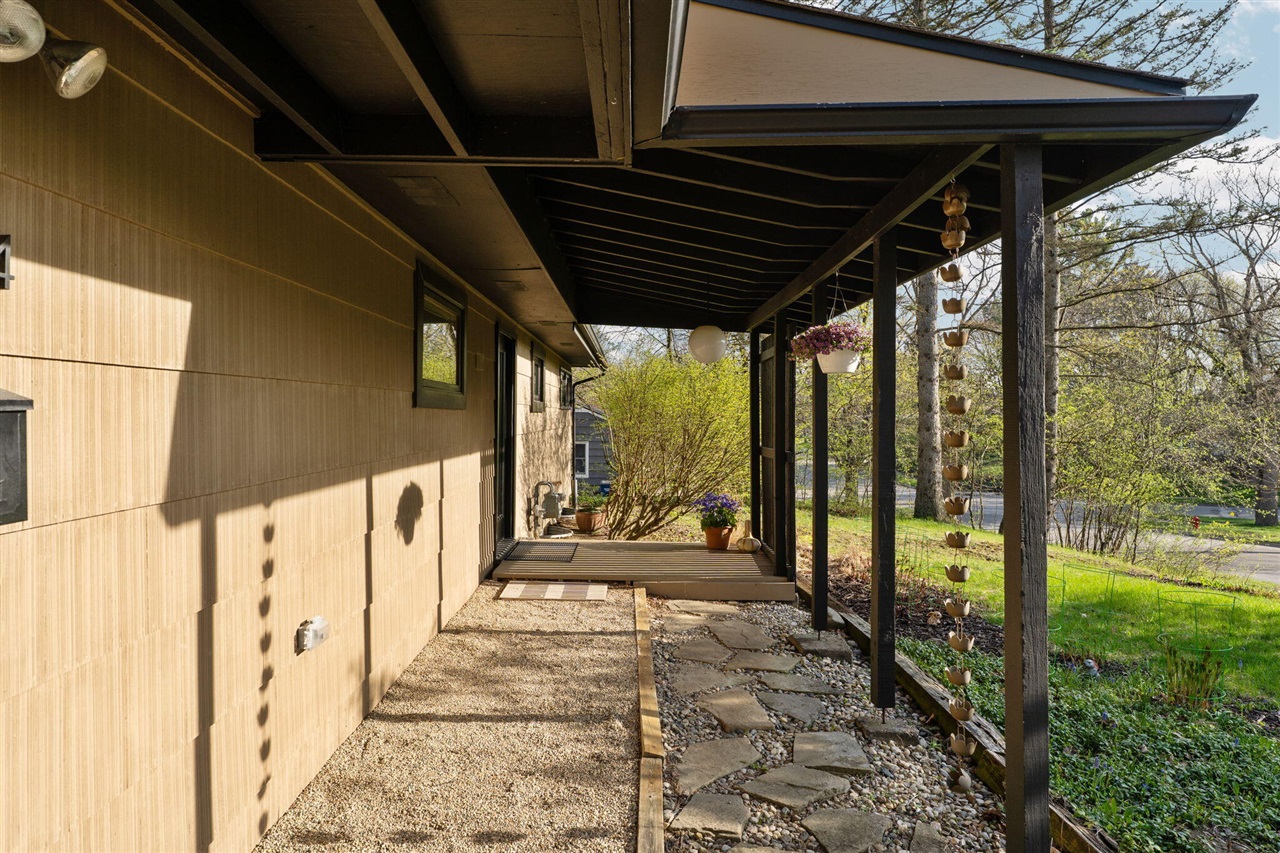 1214 Pomona Road, Ann Arbor, MI, 48103-3047