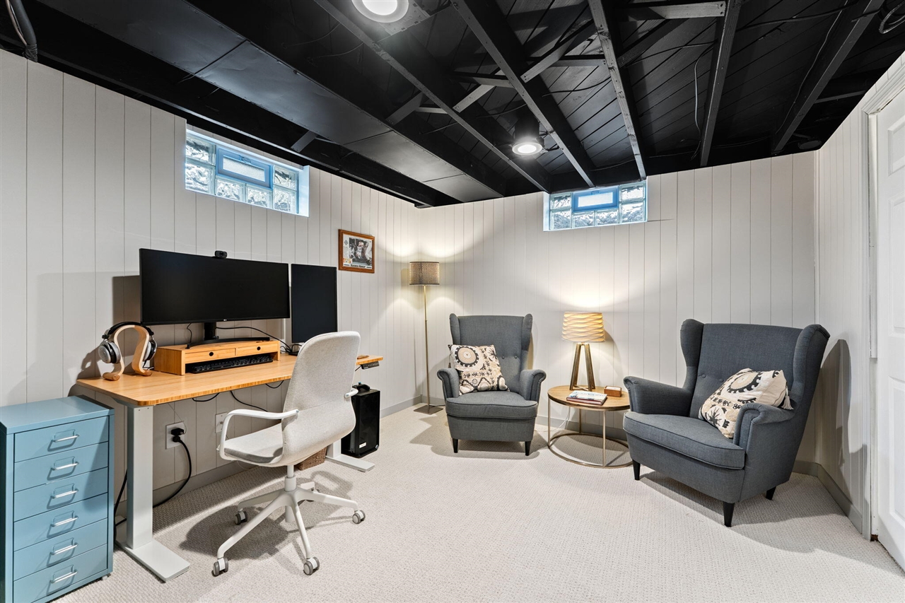 1214 Pomona Road, Ann Arbor, MI, 48103-3047