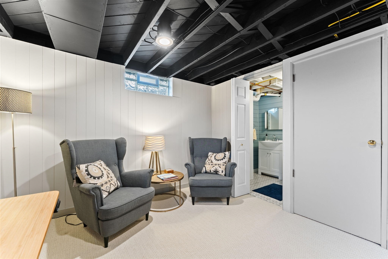 1214 Pomona Road, Ann Arbor, MI, 48103-3047