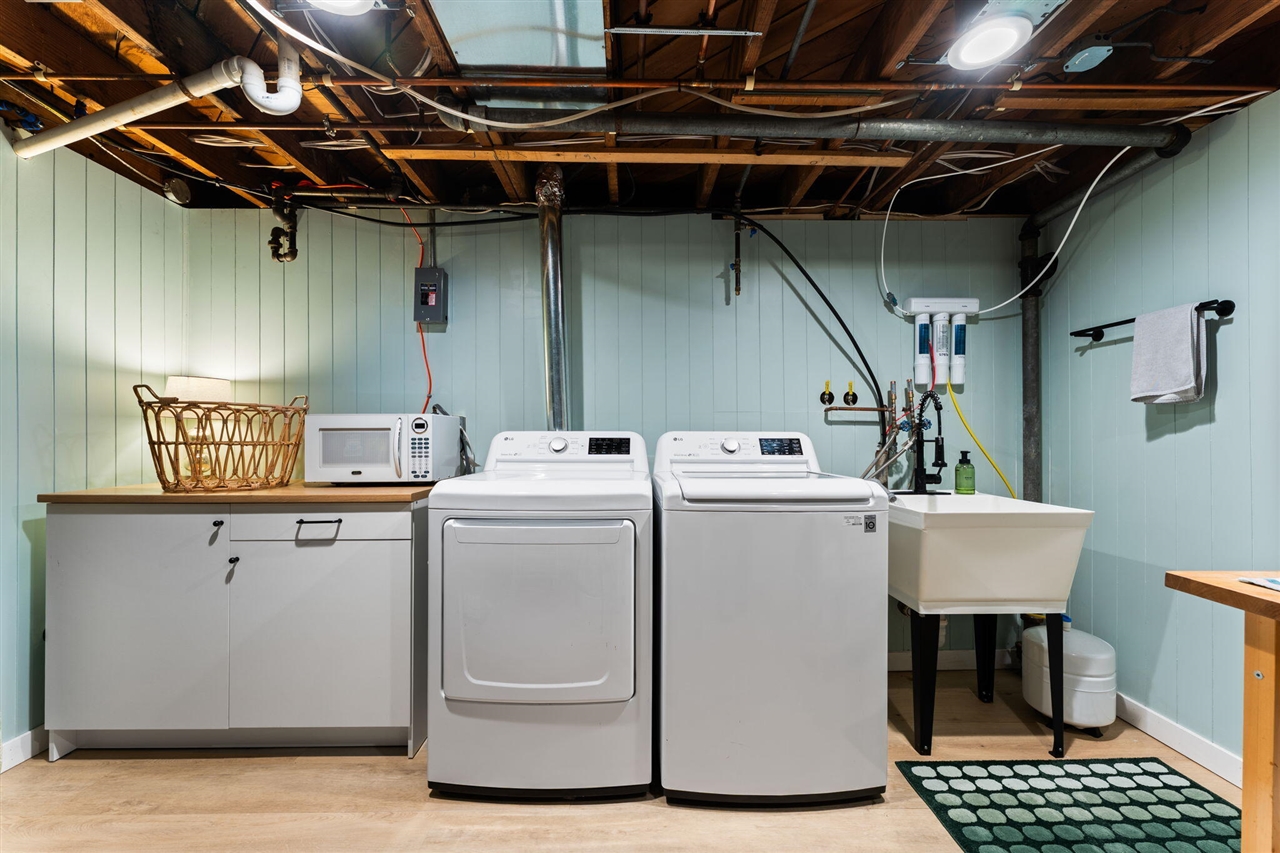 1214 Pomona Road, Ann Arbor, MI, 48103-3047