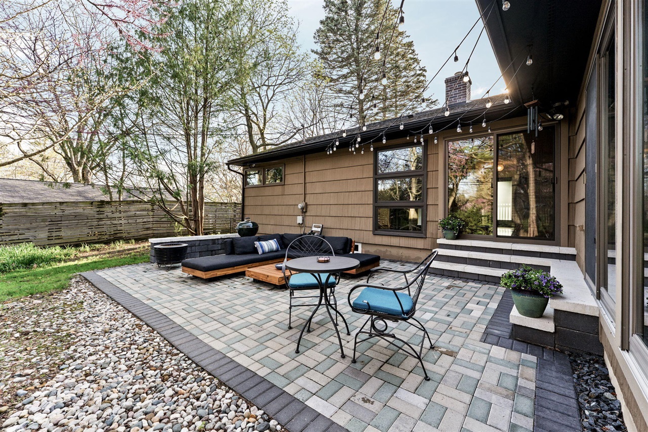 1214 Pomona Road, Ann Arbor, MI, 48103-3047