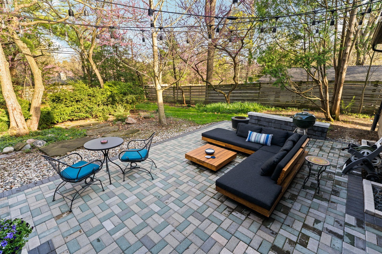 1214 Pomona Road, Ann Arbor, MI, 48103-3047