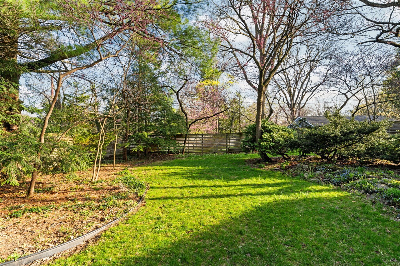 1214 Pomona Road, Ann Arbor, MI, 48103-3047