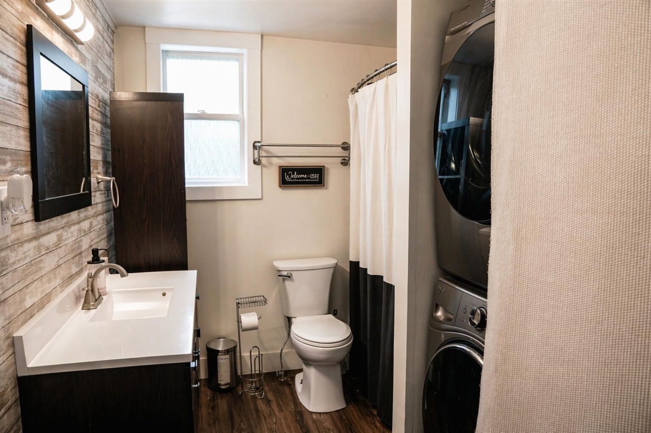 744 Fremont Street, Middleville, MI, 49333-8666