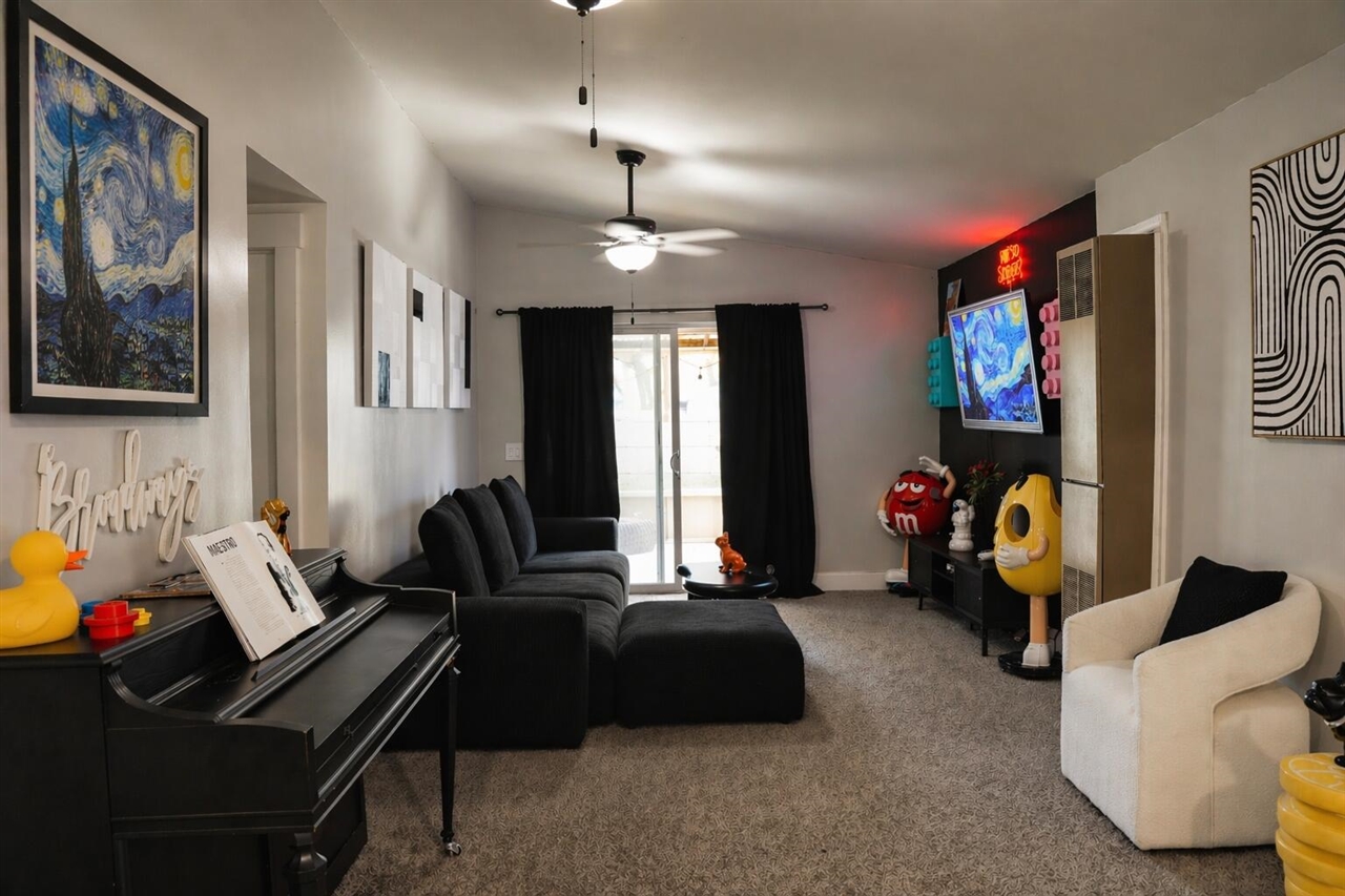 744 Fremont Street, Middleville, MI, 49333-8666