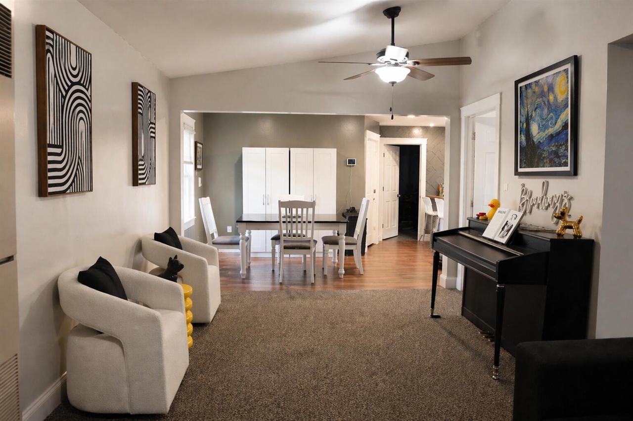 744 Fremont Street, Middleville, MI, 49333-8666