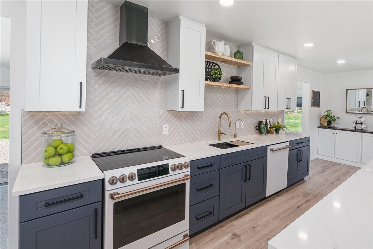 5260 Texas Drive, Kalamazoo, MI, 49009-9769