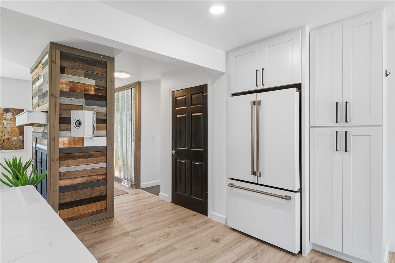 5260 Texas Drive, Kalamazoo, MI, 49009-9769