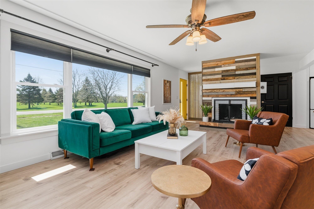 5260 Texas Drive, Kalamazoo, MI, 49009-9769