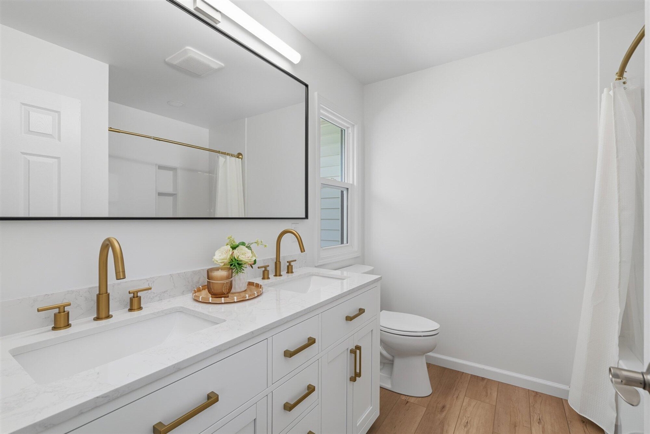 5260 Texas Drive, Kalamazoo, MI, 49009-9769