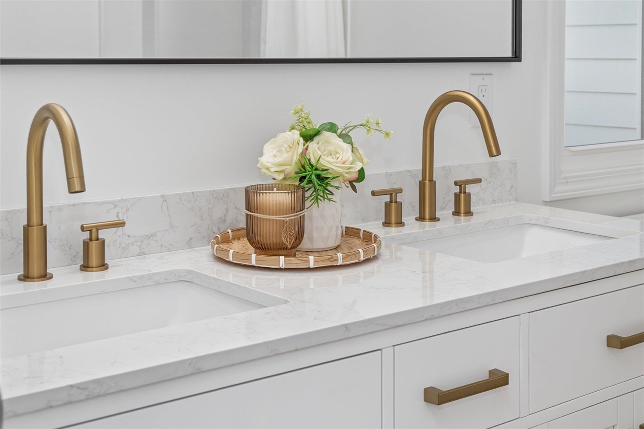 5260 Texas Drive, Kalamazoo, MI, 49009-9769