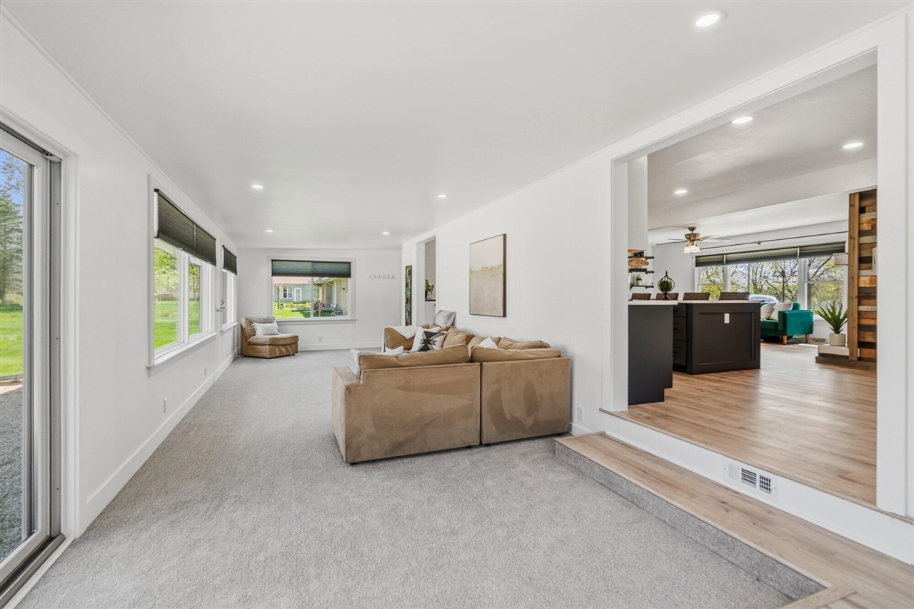 5260 Texas Drive, Kalamazoo, MI, 49009-9769