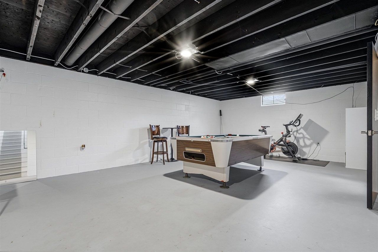 5260 Texas Drive, Kalamazoo, MI, 49009-9769