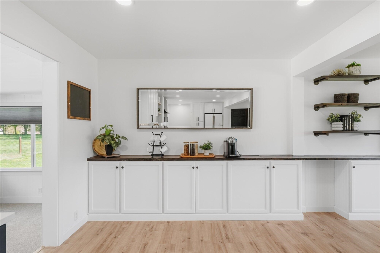 5260 Texas Drive, Kalamazoo, MI, 49009-9769