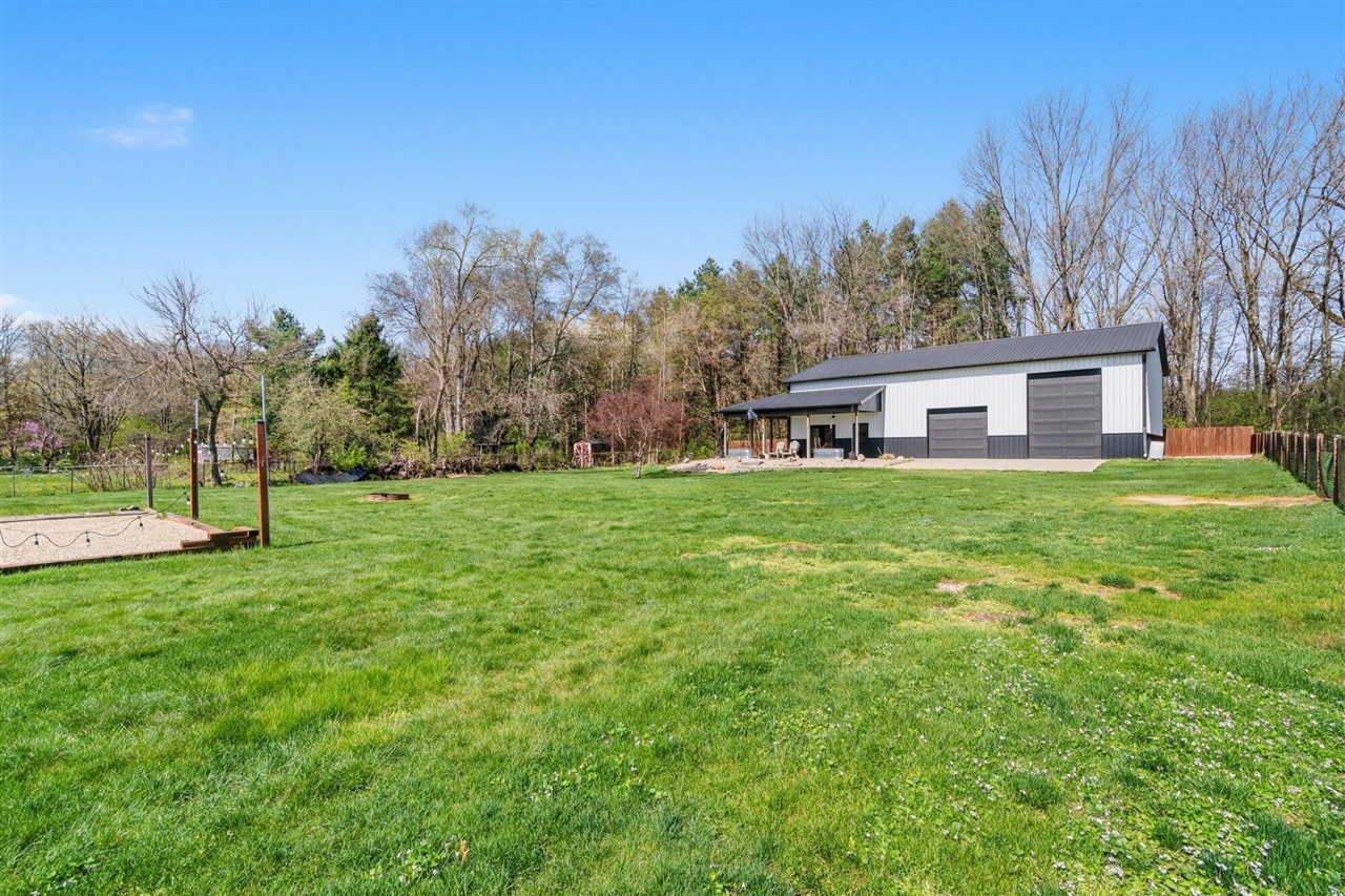 5260 Texas Drive, Kalamazoo, MI, 49009-9769