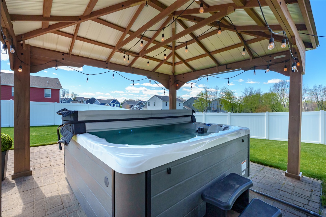 3595 Candler Court, Portage, MI, 49024-8522