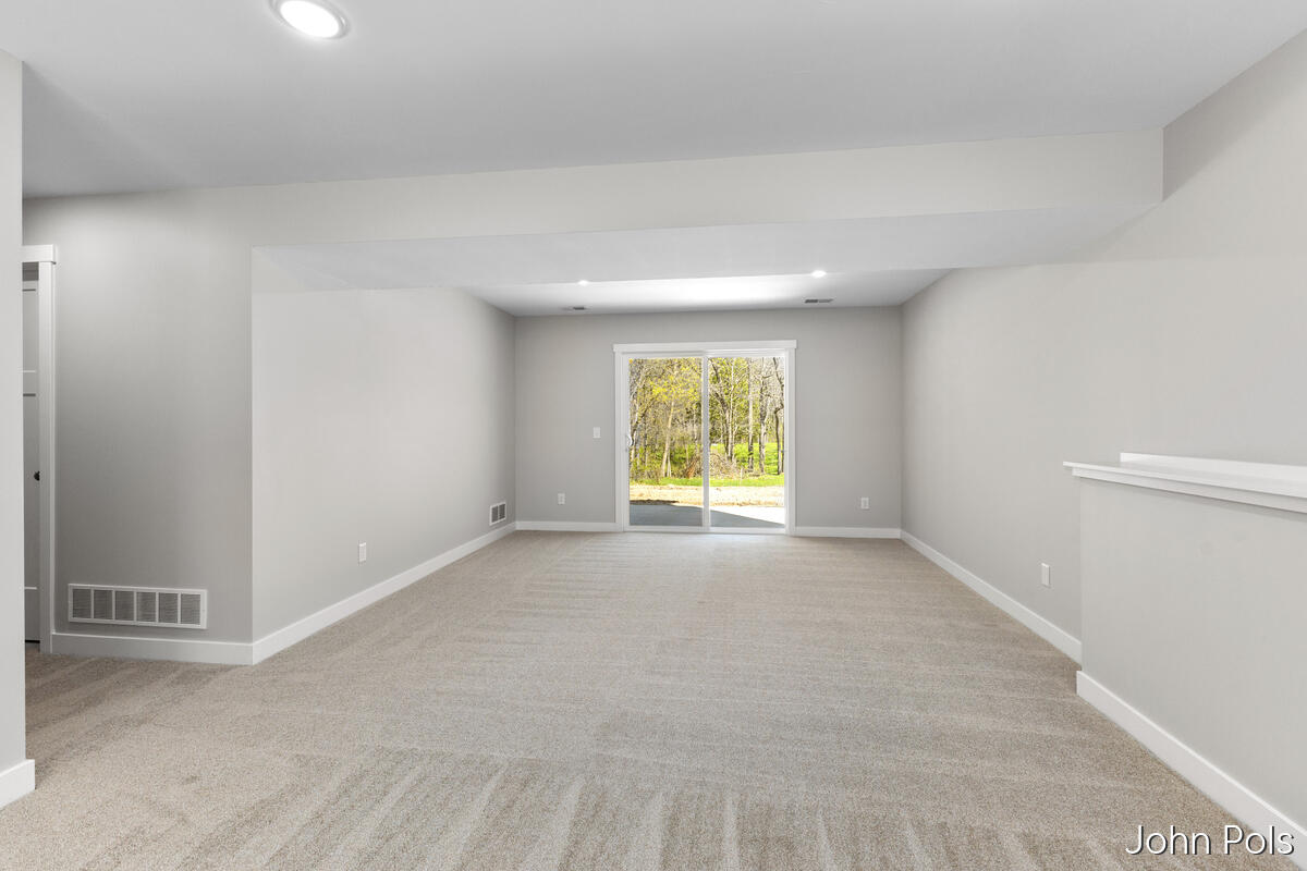 726 S Lincoln Street, Greenville, MI, 48838