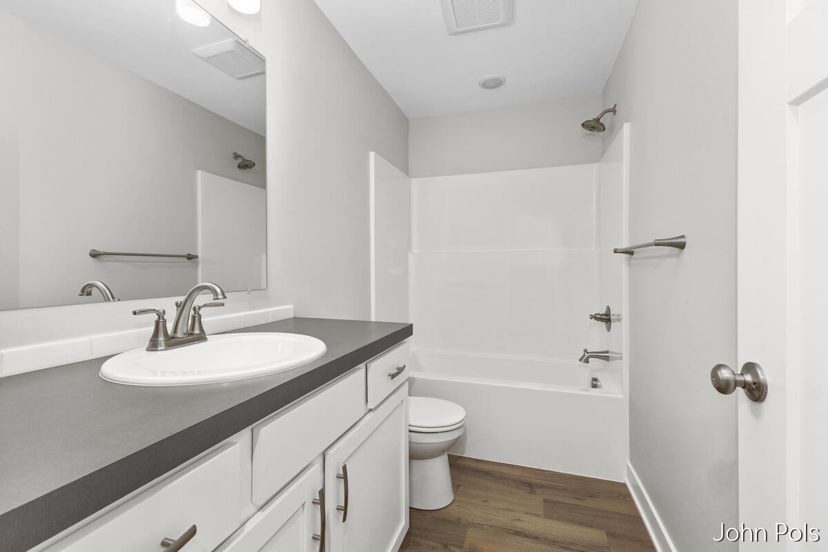 726 S Lincoln Street, Greenville, MI, 48838