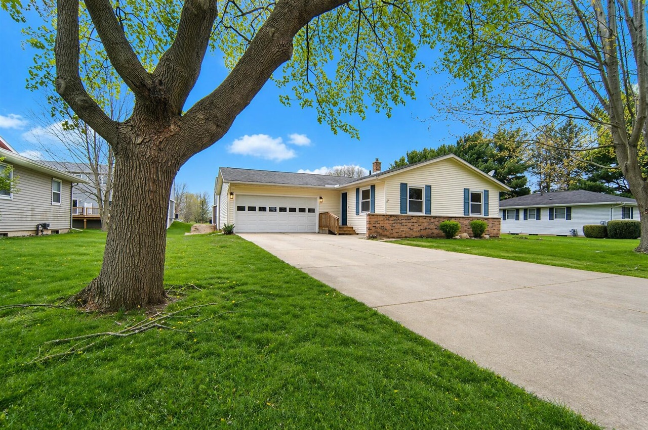 1026 Rose Street, Marshall, MI, 49068-1957