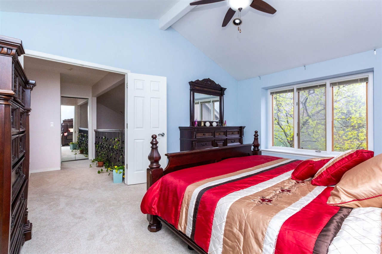 37834 Siena Drive, Farmington, MI, 48331-5979