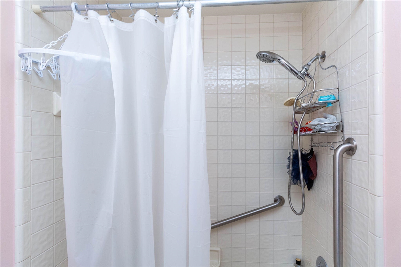 37834 Siena Drive, Farmington, MI, 48331-5979