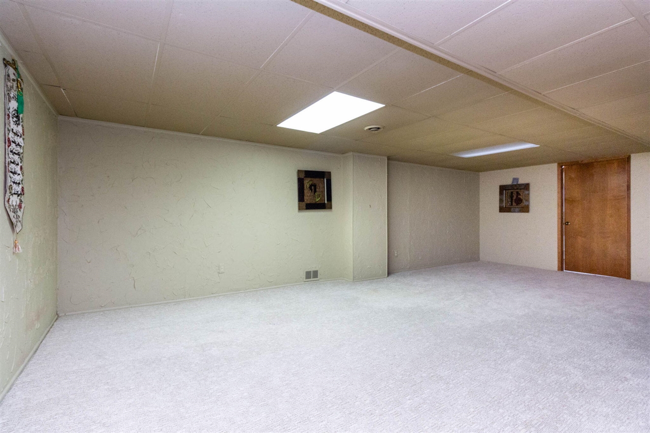 37834 Siena Drive, Farmington, MI, 48331-5979