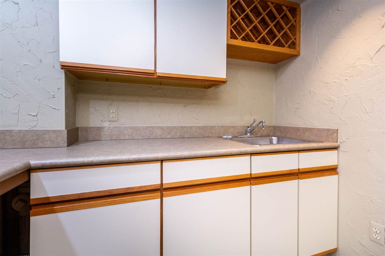 37834 Siena Drive, Farmington, MI, 48331-5979