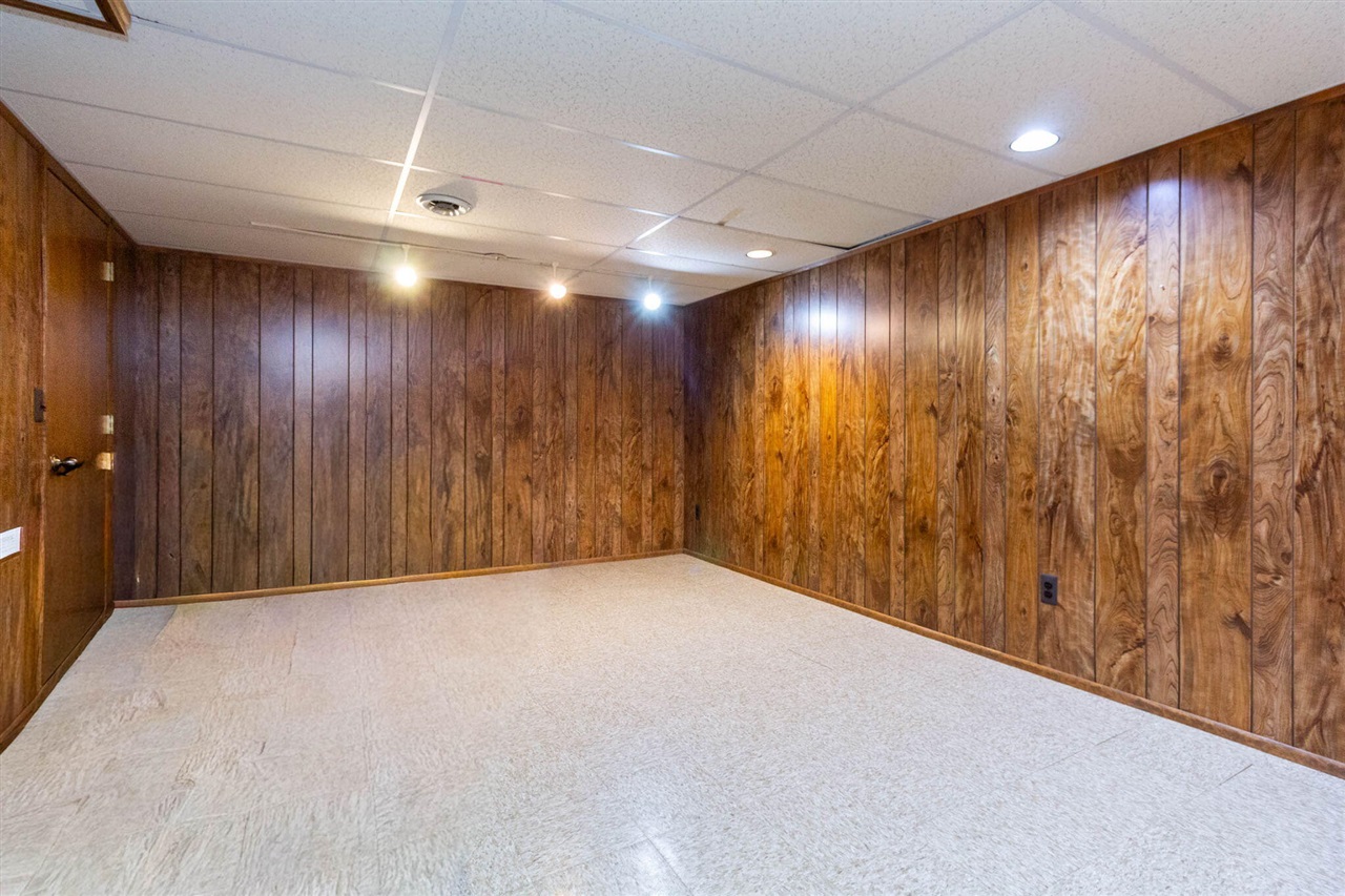 37834 Siena Drive, Farmington, MI, 48331-5979