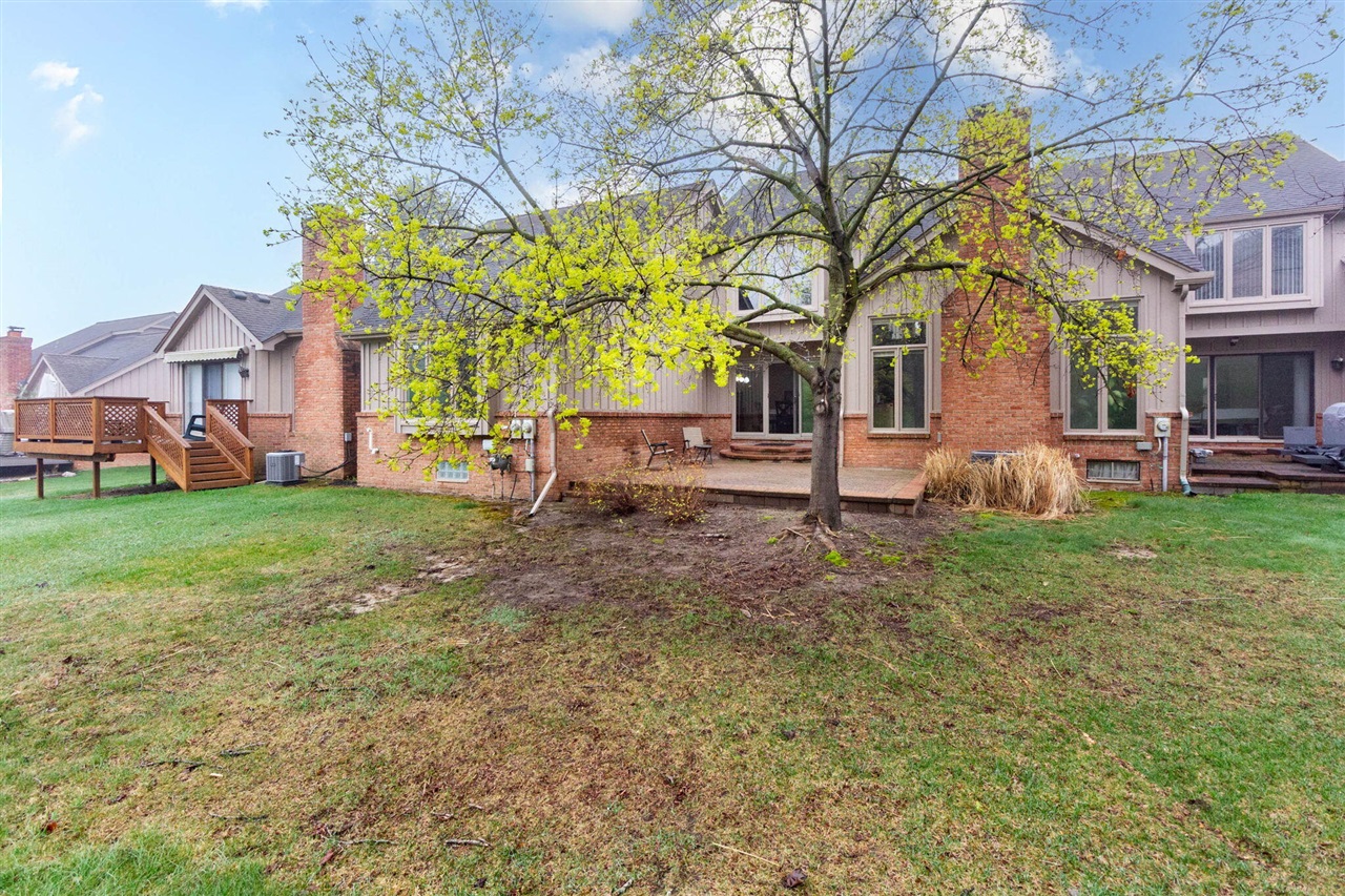 37834 Siena Drive, Farmington, MI, 48331-5979