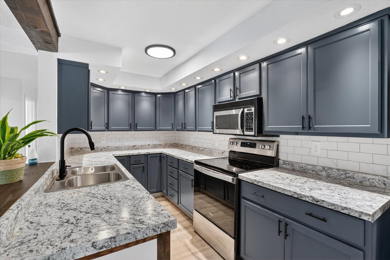 3531 Hudson Road, Osseo, MI, 49266-9631